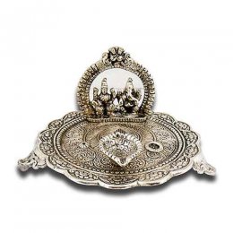 Ganesh Laxmi On A Round Shape Thali - 23 Ganesh Laxmi On A Round Shape Thali - 23