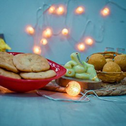 Aram Ganesha Idol & Sweets - USA Delivery Direct Aram Ganesha Idol & Sweets - USA Delivery Direct