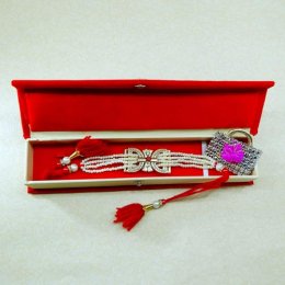 Alluring Pearl Rakhi With Rakhi Gift Box Alluring Pearl Rakhi With Rakhi Gift Box