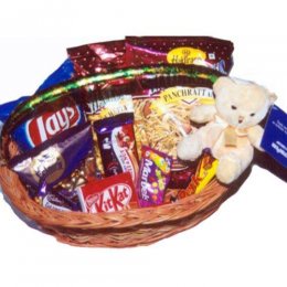 Gift Hamper - 17 Gift Hamper - 17