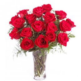 18 Red Roses In Vase - Brazil Delivery Only 18 Red Roses In Vase - Brazil Delivery Only