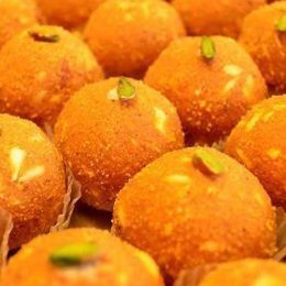 Besan Shahi Laddoo 250 gms with Rakhi Besan Shahi Laddoo 250 gms with Rakhi