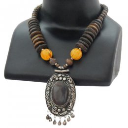 Necklace With Pendant Necklace With Pendant
