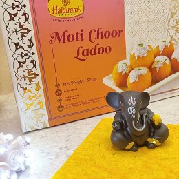 Delicious motichoor laddo with Black - Australia Direct Delivery Delicious motichoor laddo with Black - Australia Direct Delivery