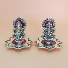 Meenakari Lord Ganesh & Lakshmi Meenakari Lord Ganesh & Lakshmi
